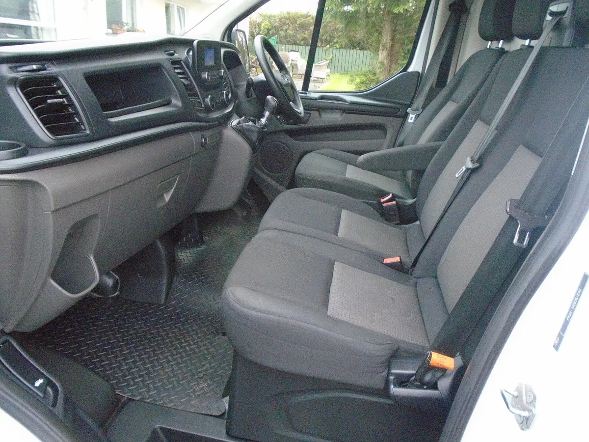 2021 Ford Transit Custom SWB FR - Image 4