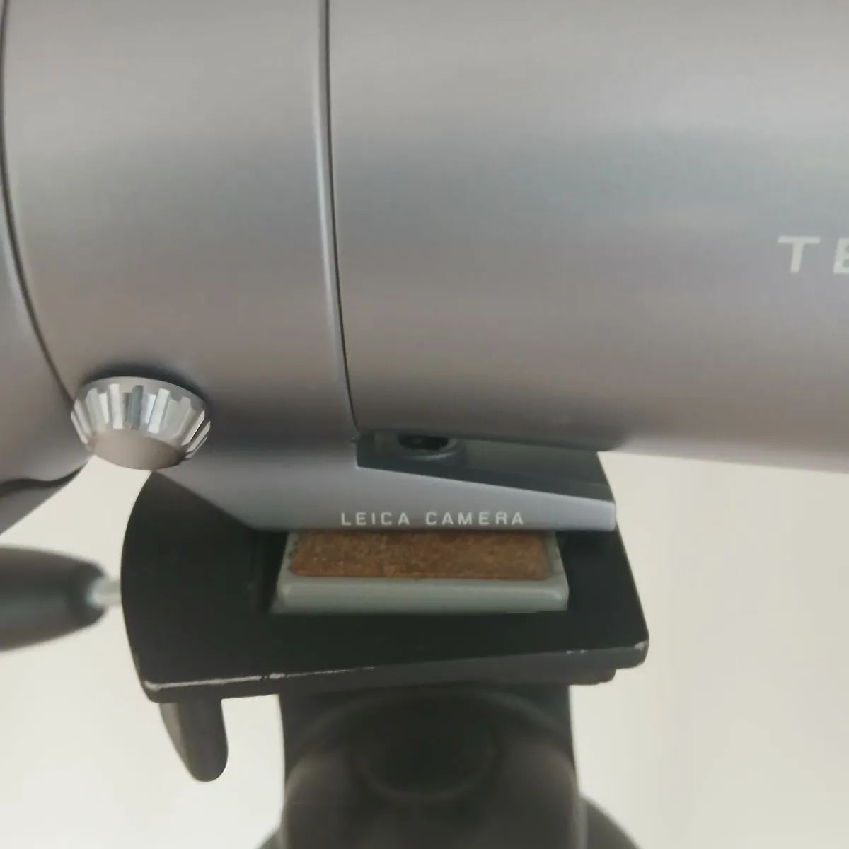 Leica Televid 77 Telescope - Image 4