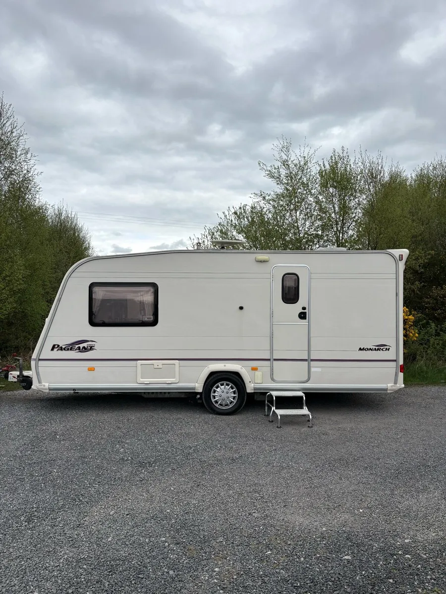 Bailey pageant 2/3 berth caravan for sale - Image 3