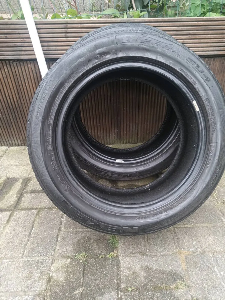 2x Tyres 205/55 R16 91V – Good Tread – €60 - Image 2