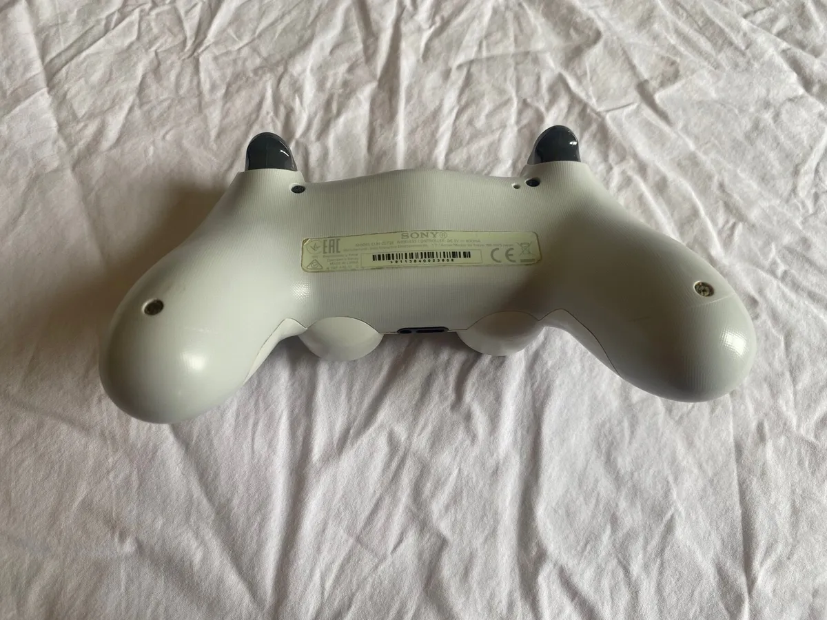 PS4 Slim 500GB + White Controller – Fully Working - Image 4