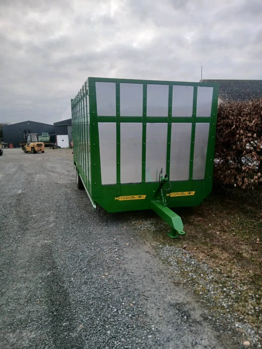 Cattle trailer - Image 1