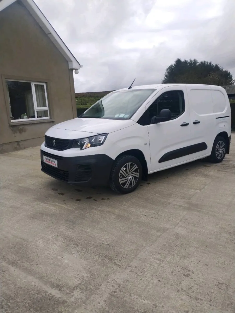 Donnelly's commercials letterkenny Co.Donegal - Image 3