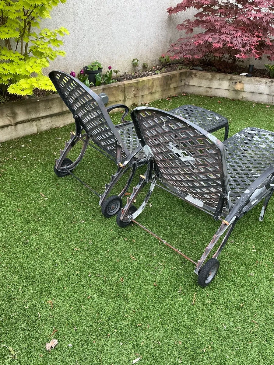 Sun loungers - Image 2