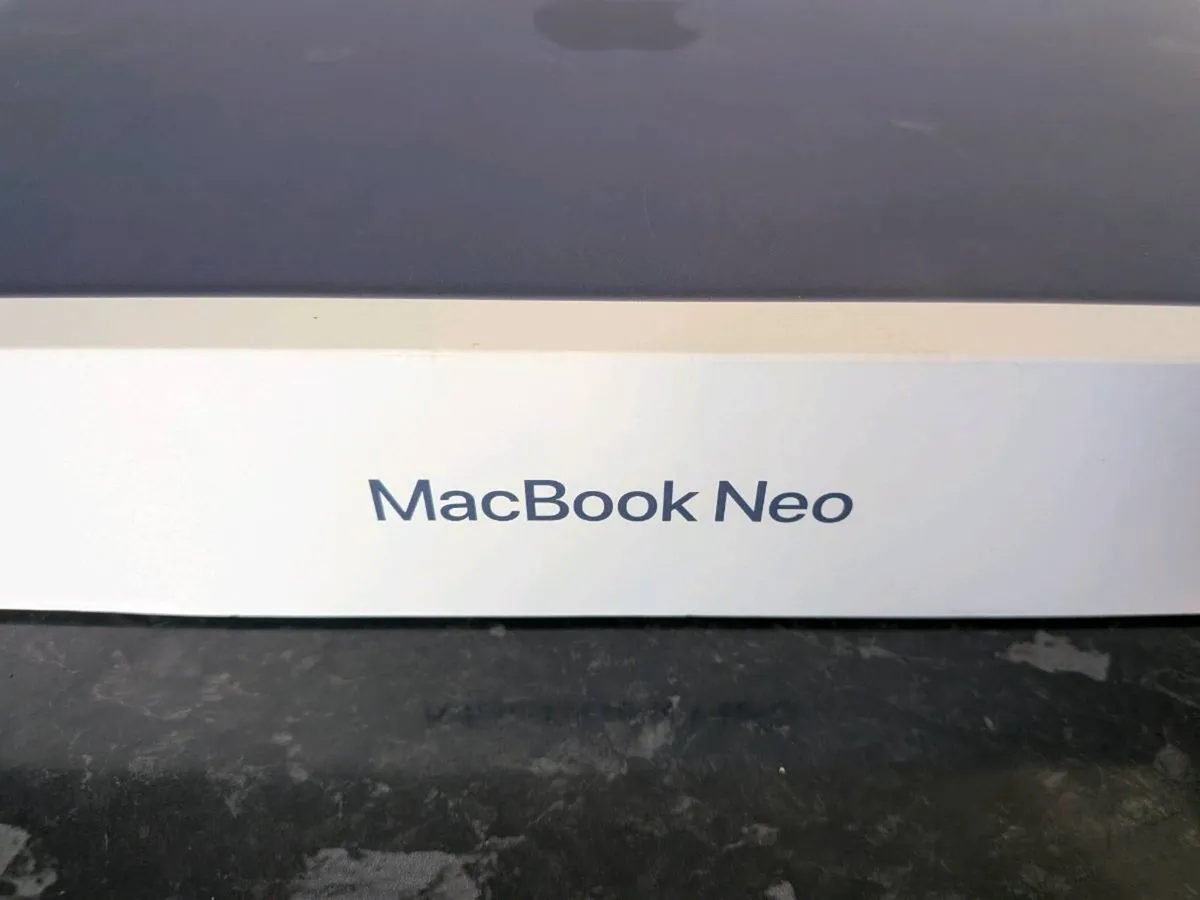 MacBook Neo - Image 2