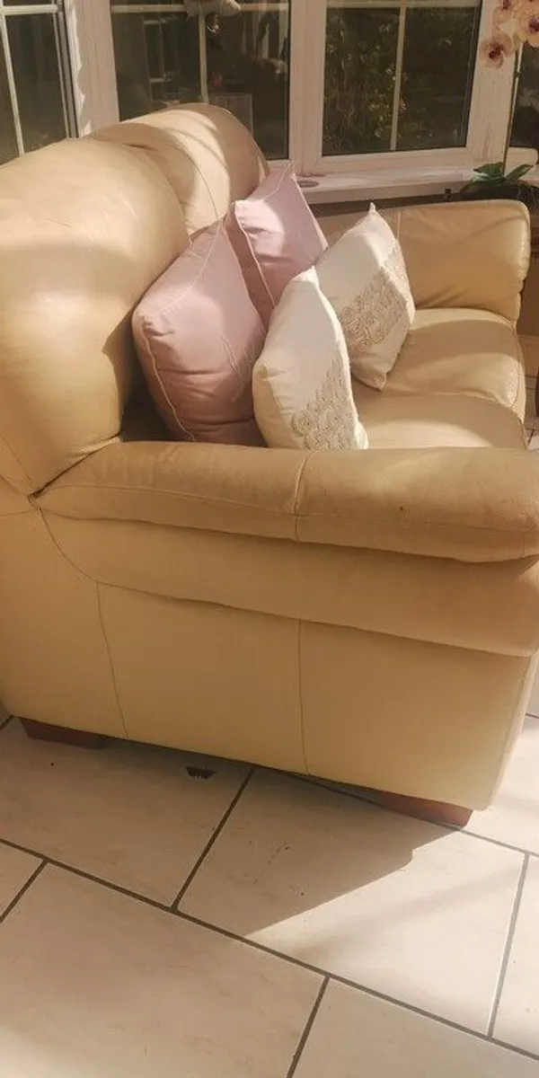 two sofas - Image 2
