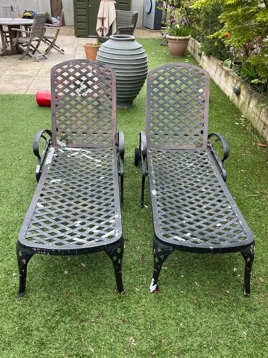 Sun loungers - Image 4