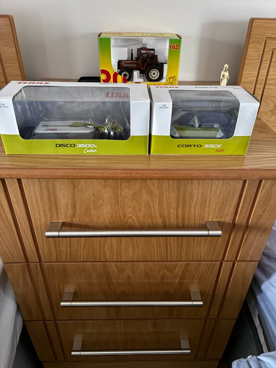 Britains Republica Claas mowers 1:32 - Image 1