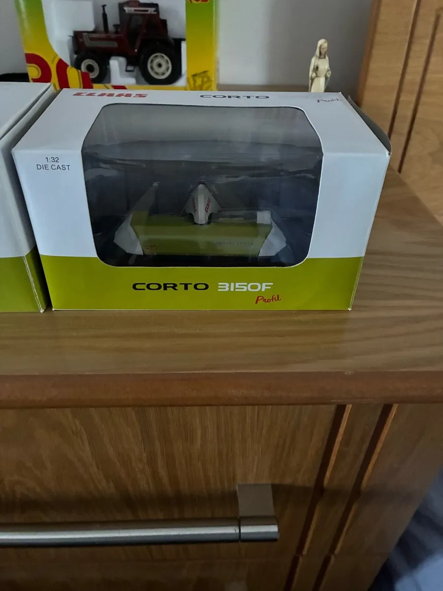 Britains Republica Claas mowers 1:32 - Image 4