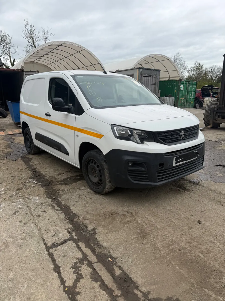 Breaking 2022 Peugeot Partner 1000 1.6 Hdi - Image 2