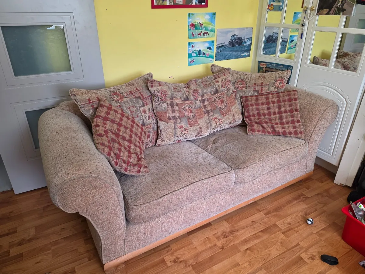 3 and 2 seater sofas - Image 3