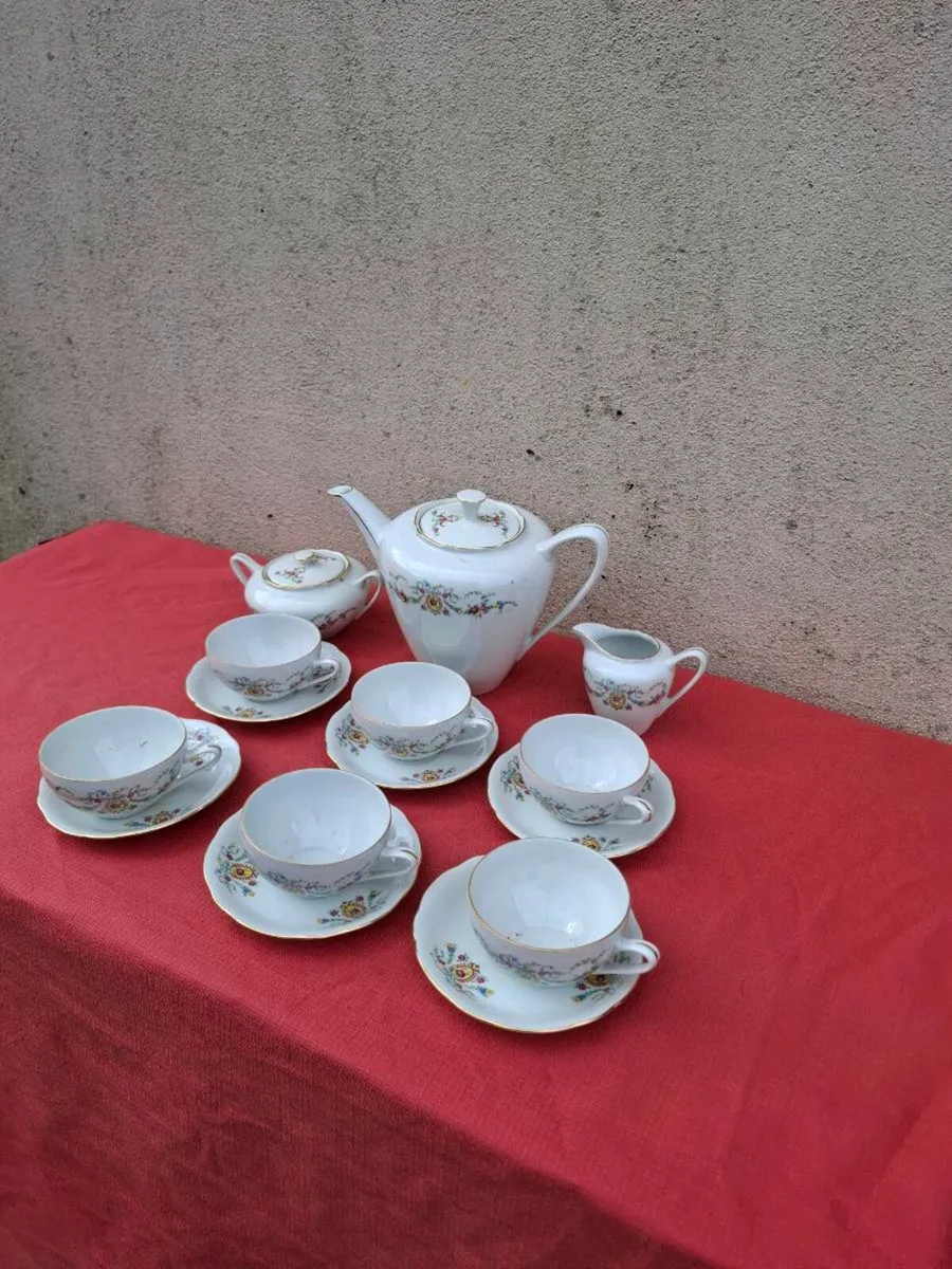 Floral china tea set with cups - Image 3