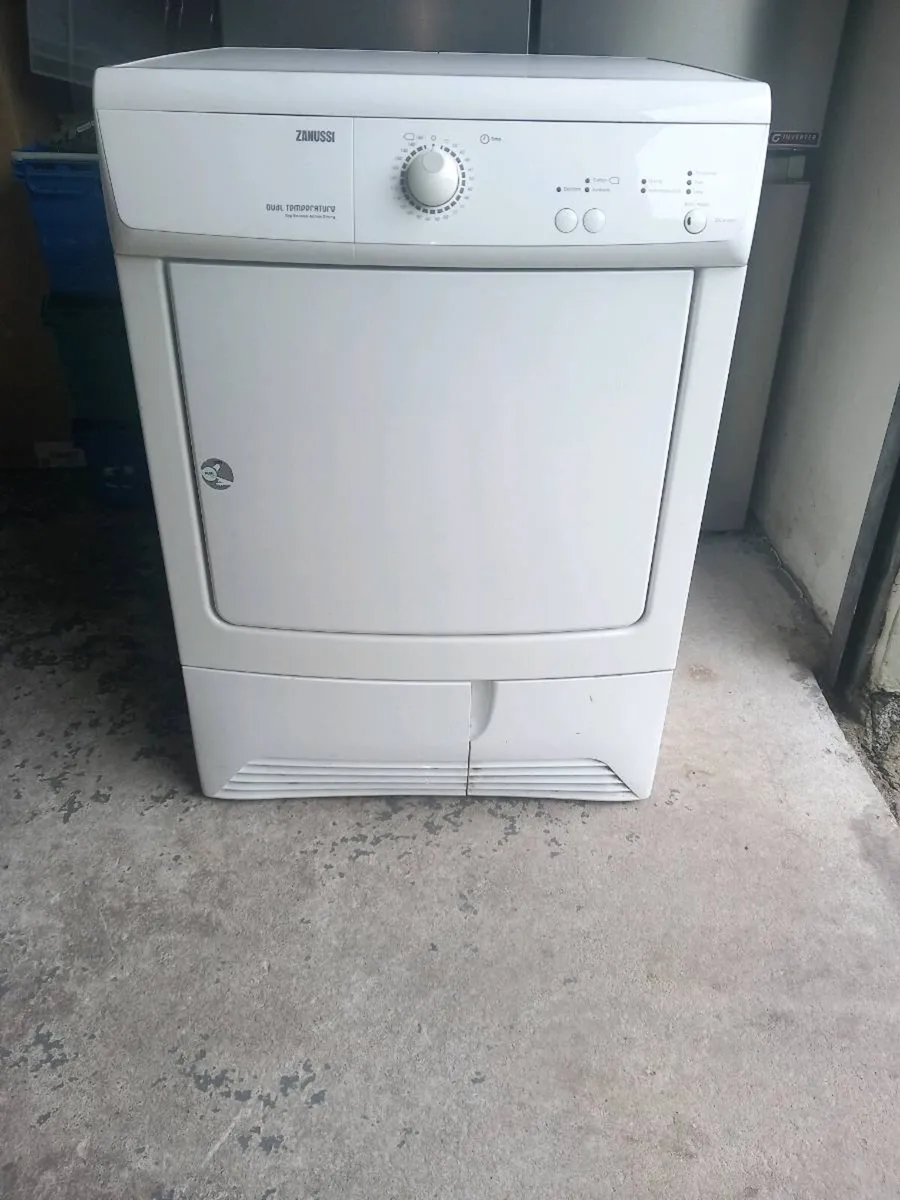Zanussi condenser dryer - Image 1