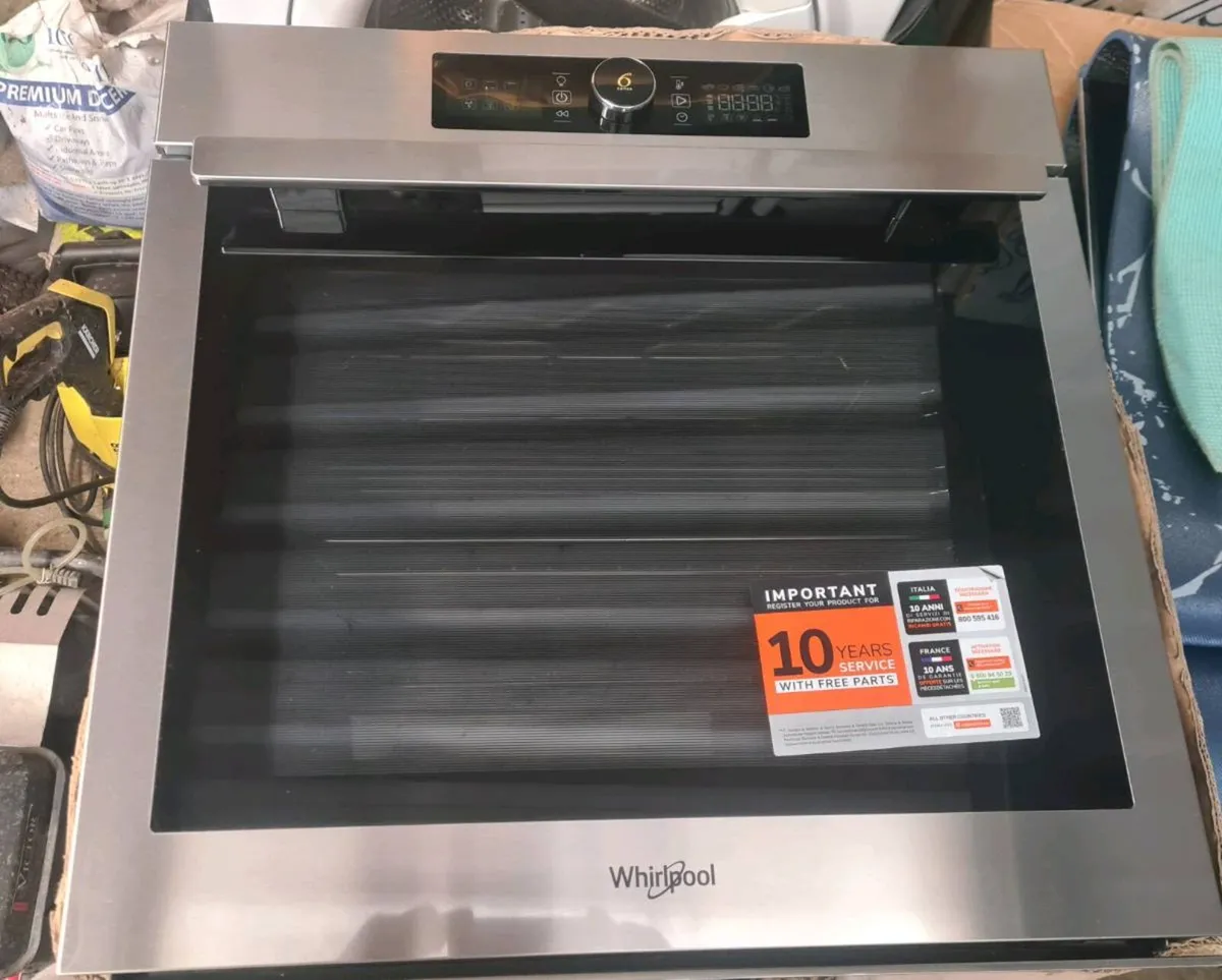 Whirlpool 6sence oven and hob (as new, unused) - Image 1