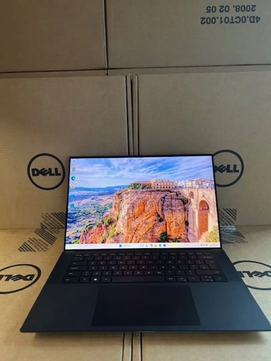 Dell Prec 5570 12th Gen i7/32/1TB SSD/8GB Graphics - Image 4