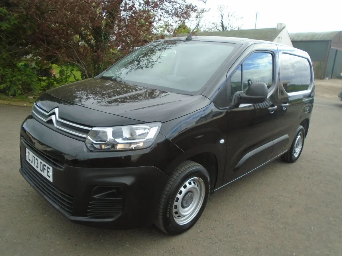2024 Citroen Berlingo ENTERPRISE 100HP. - Image 3
