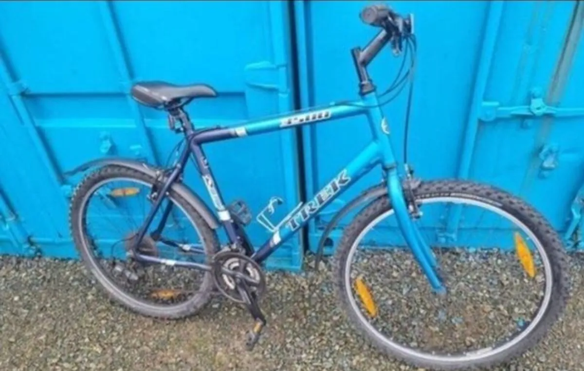 Trek 3500 Mountain Bike – Ready to Ride - Image 4