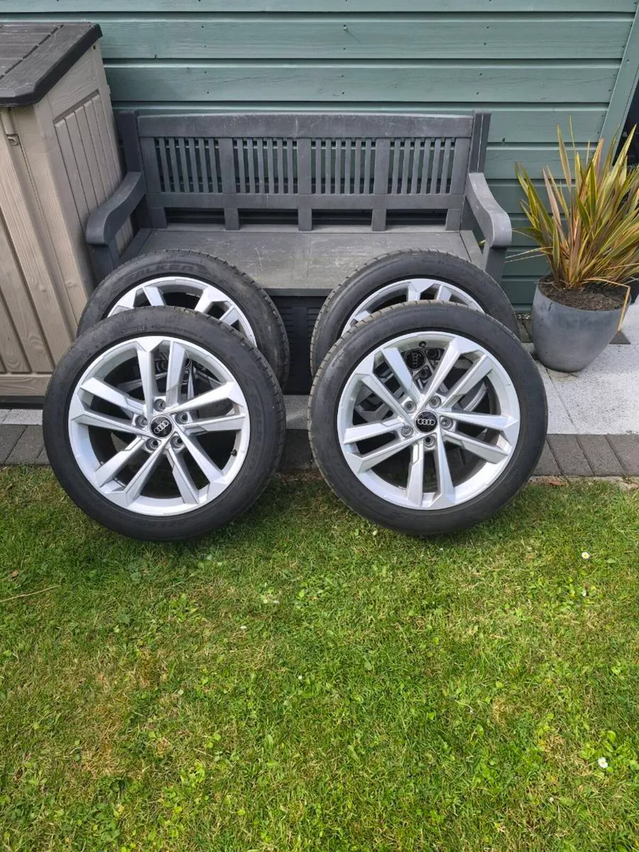 Audi alloys 17" - Image 1
