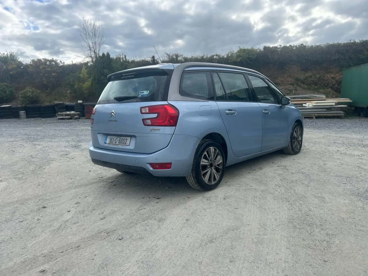 2016 citroien  C4 Picasso 7 seater - Image 3