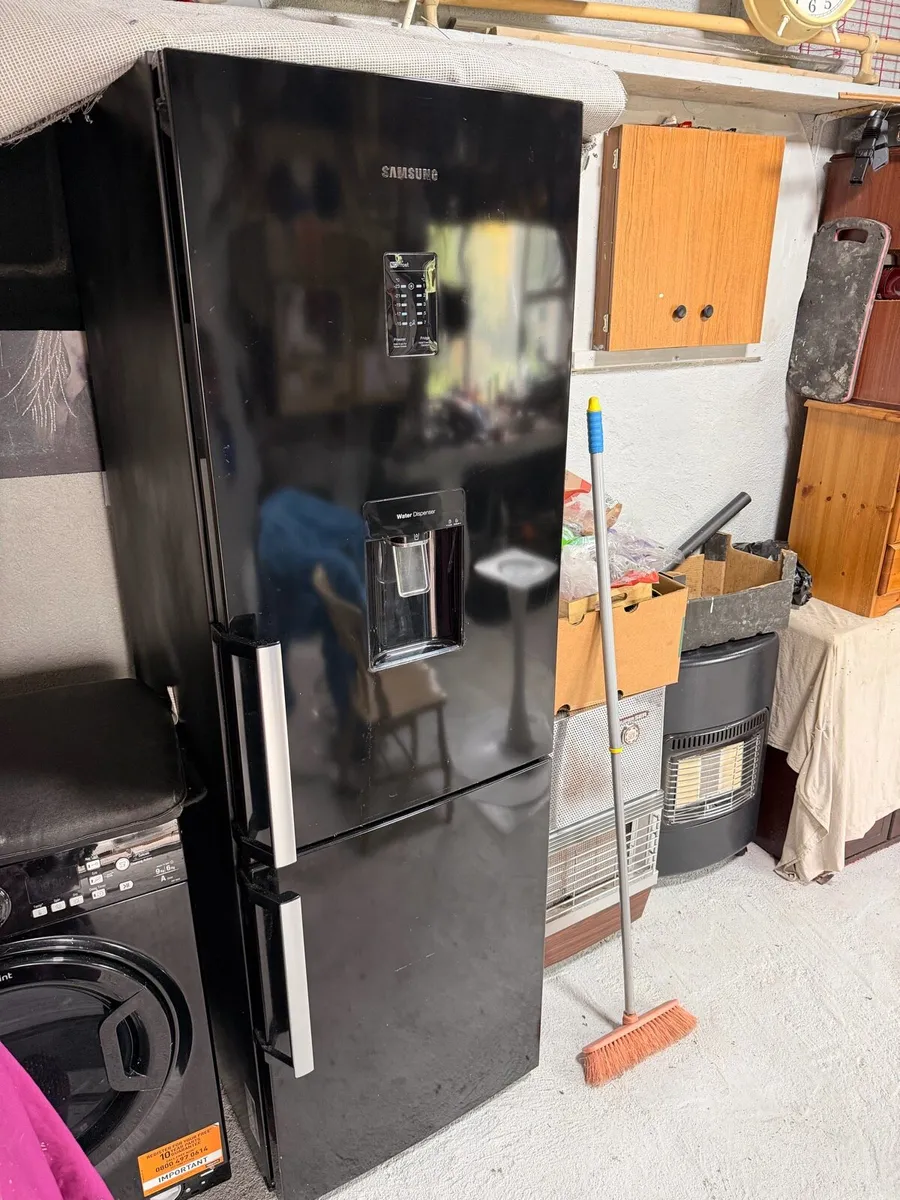 Samsung Fridge Freezer - Image 3