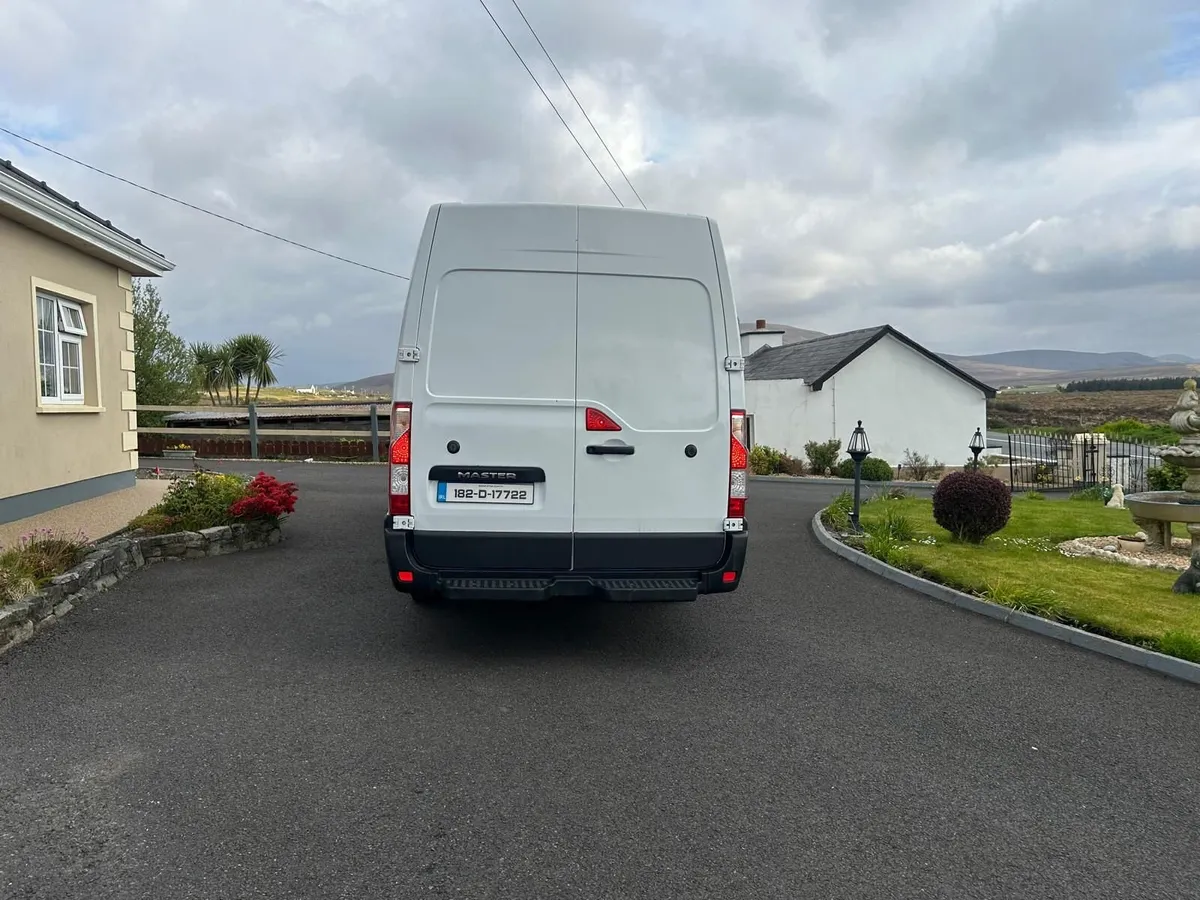 Renault Master 2018 - Image 2