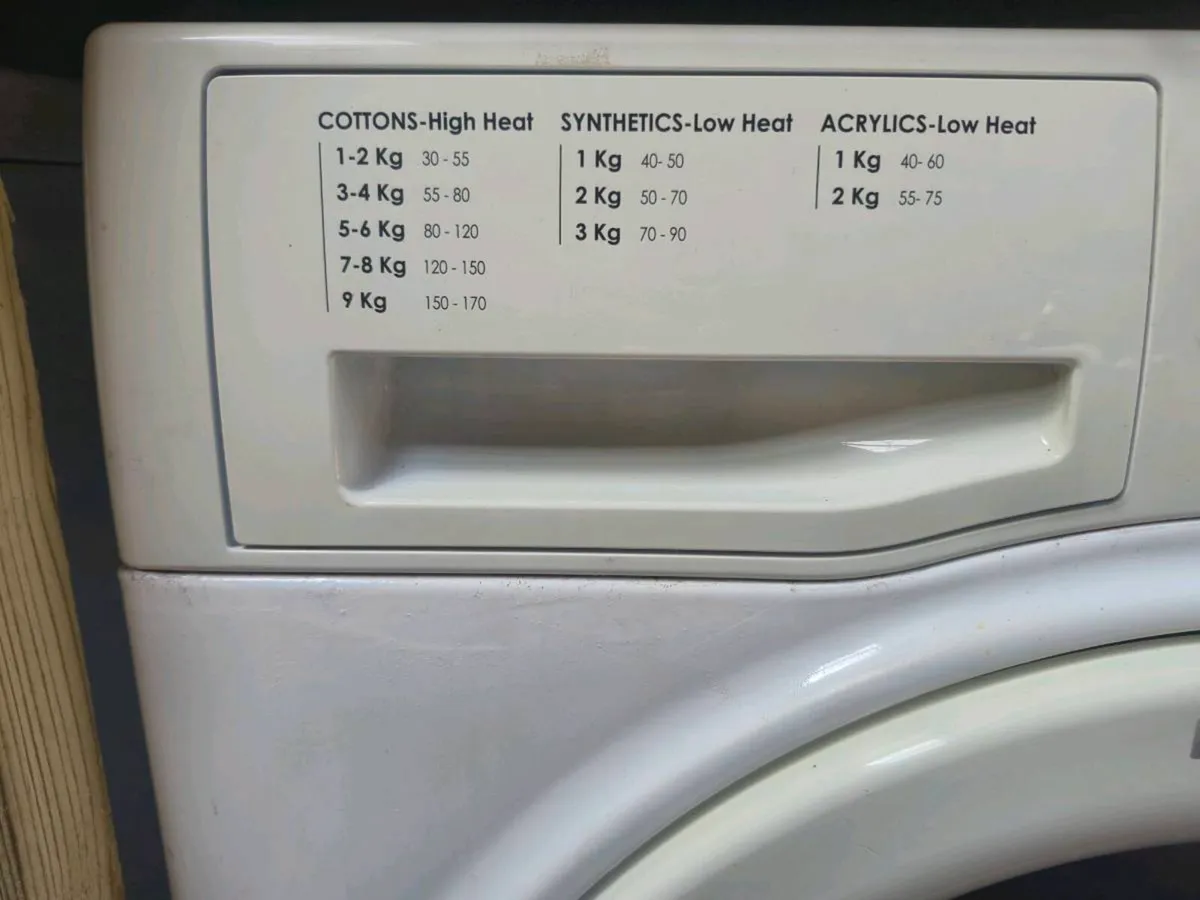 Hotpoint Condenser Tumble Dryer - Image 3
