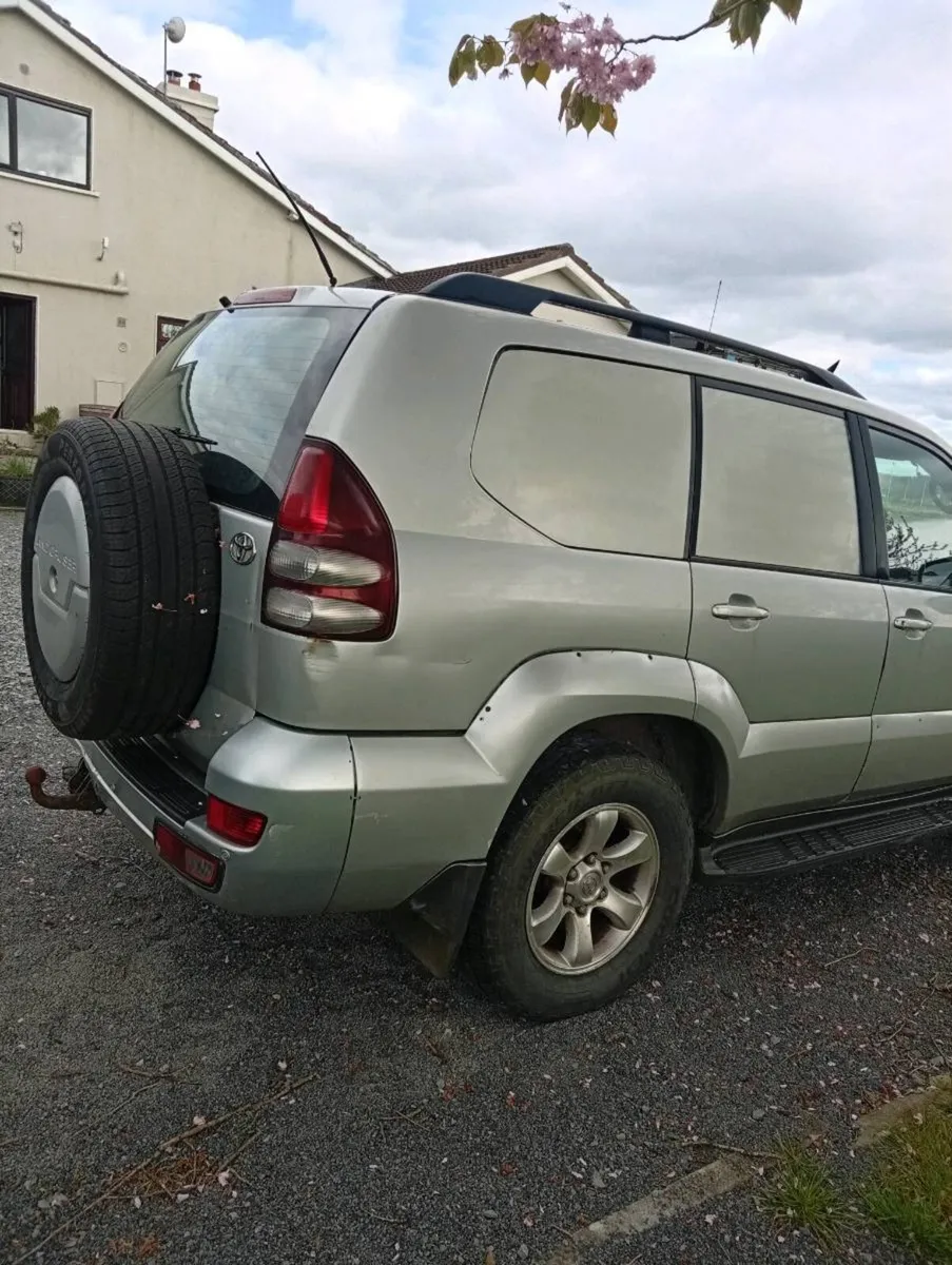 Toyota land cruiser - Image 2