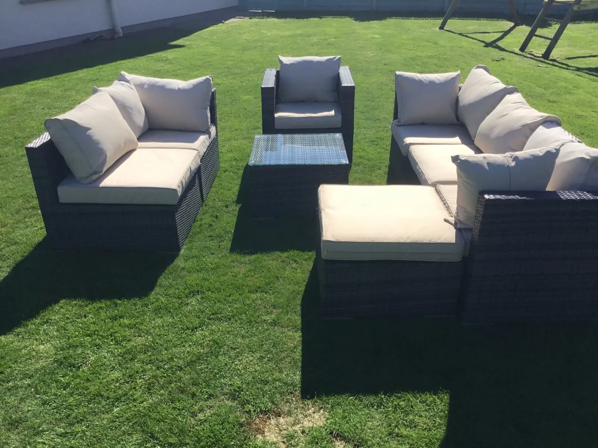 Patio furniture - Image 4