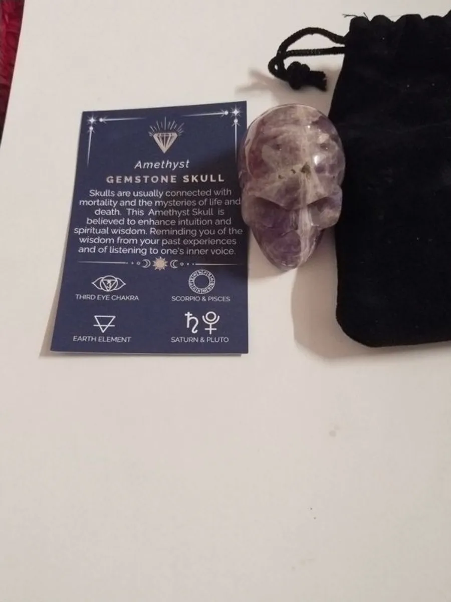 Large Amethyst Gemstone Skull  Hand-Carved Crystal Figurine - Image 4