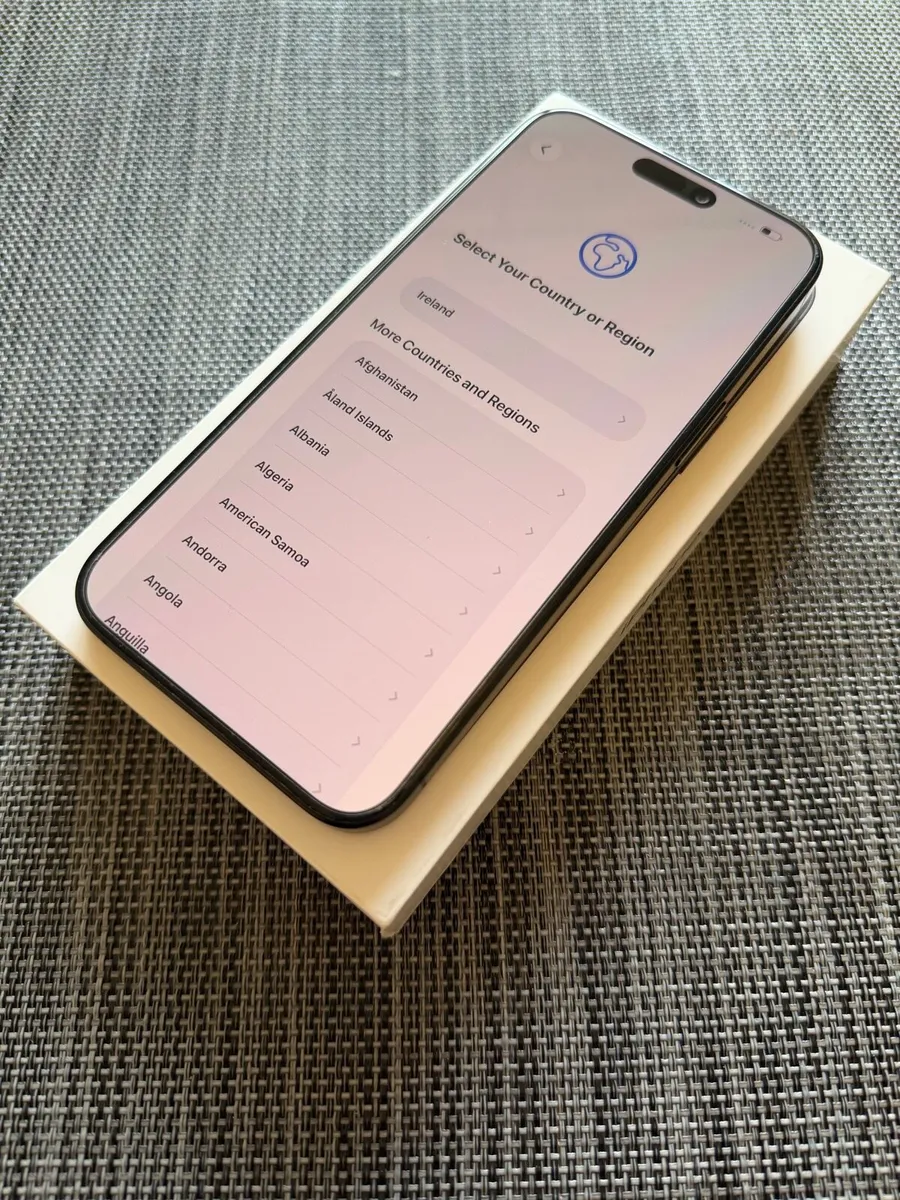 iPhone 15 Pro Max 256GB Black Titanium Unlocked - Image 3