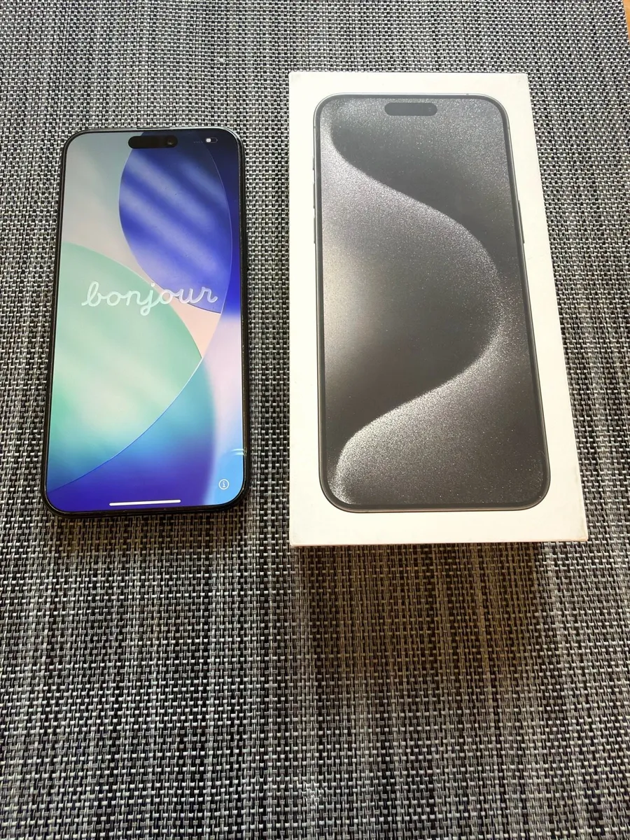 iPhone 15 Pro Max 256GB Black Titanium Unlocked - Image 1