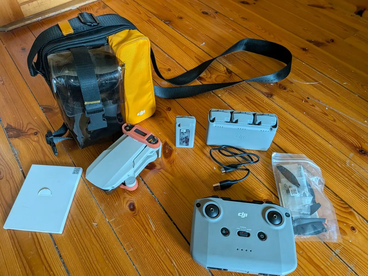 Dji mini 2 combo with all original boxes - Image 1