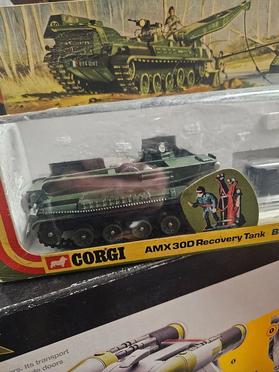 Corgi 1970's AMX30 Recovery Tank - Image 3