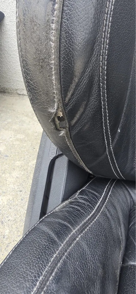 Mercedes E class Seats front and back - Image 2