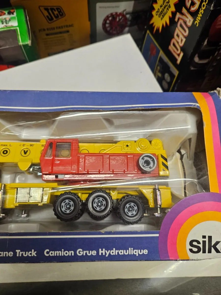 Corgi Siku Crane - Image 2