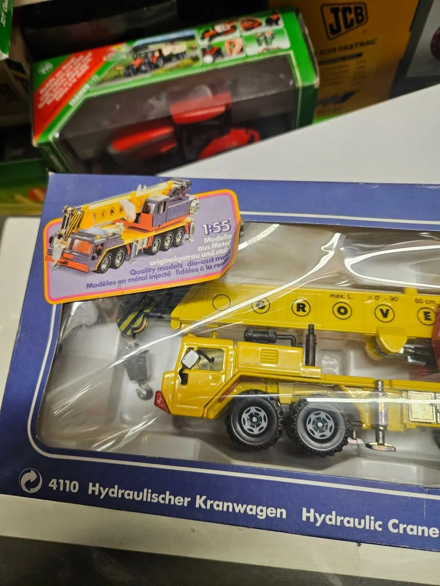 Corgi Siku Crane - Image 3