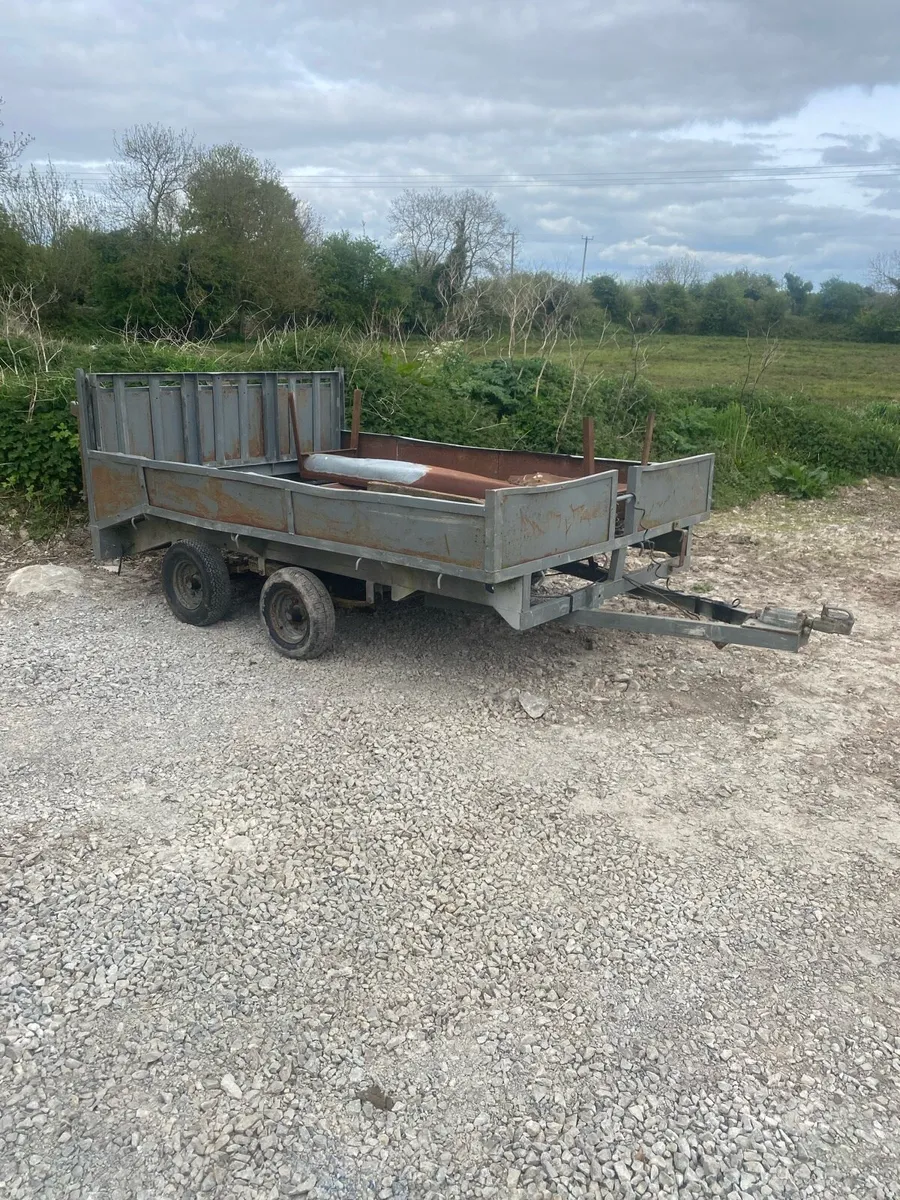 10x6.8 trailer with ramp - Image 1