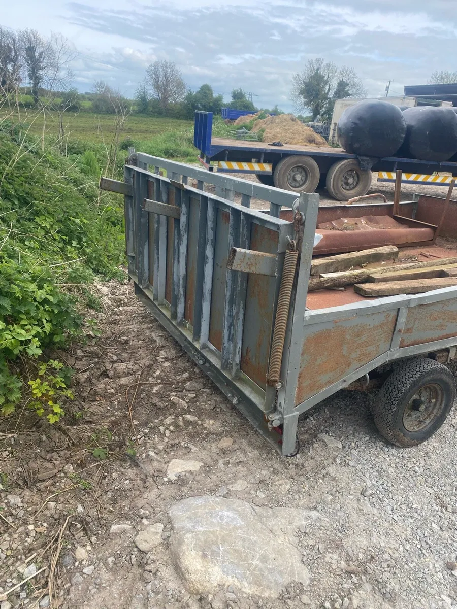 10x6.8 trailer with ramp - Image 4