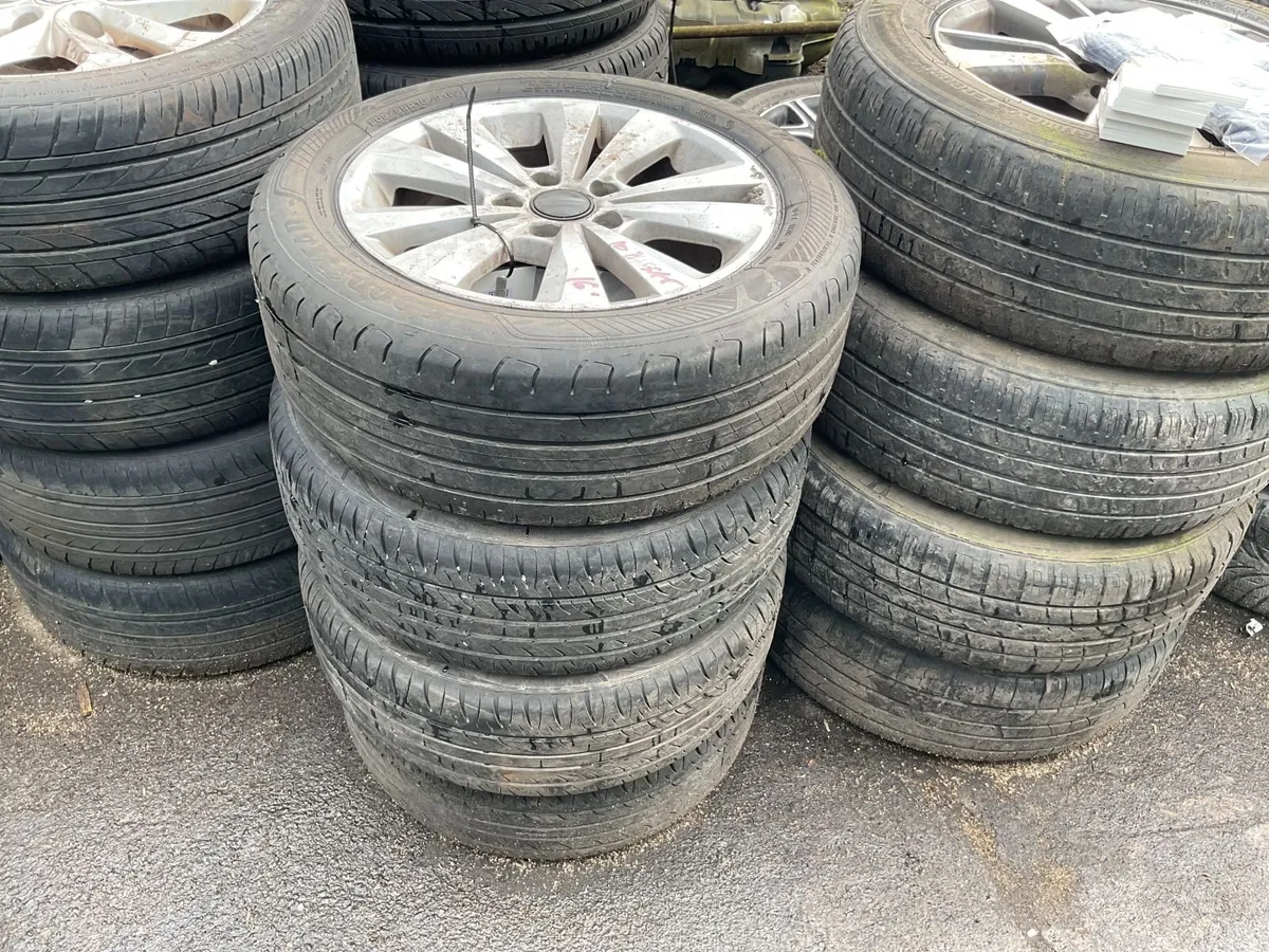 Alloy Wheel Auction - Image 1