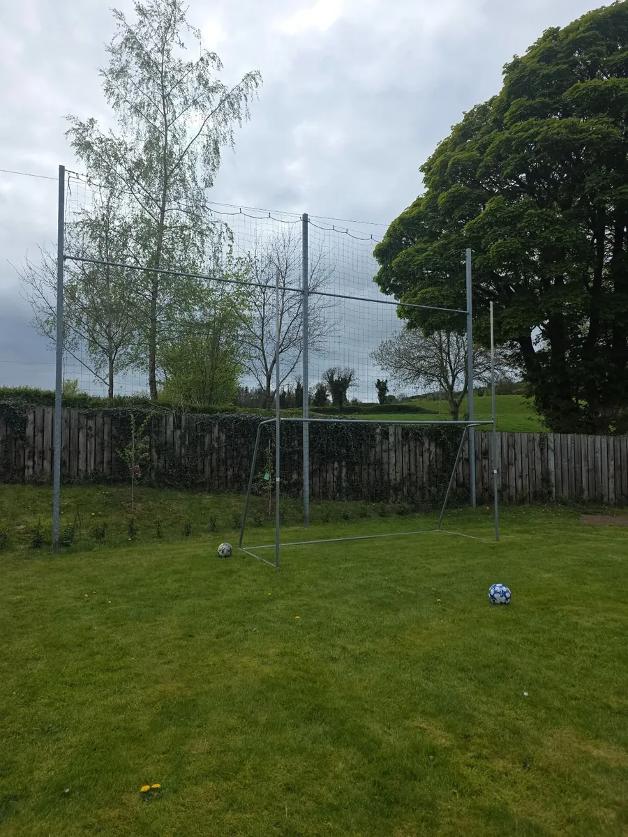 Goal posts - Image 1