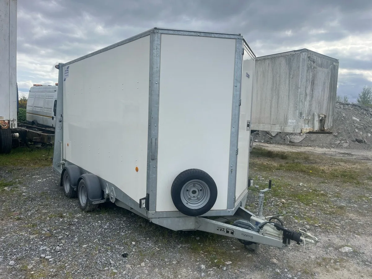 Ifor Williams box trailer  bv126 - Image 3