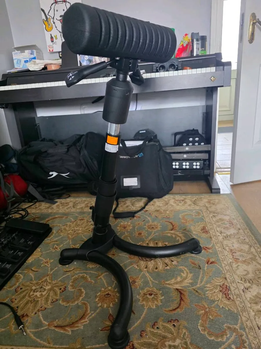 Seat for guitarists or keyboard players - Image 1