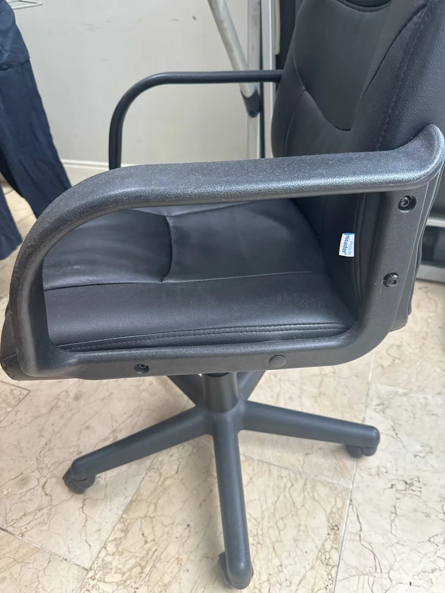Office Chair Nice Day - Image 2