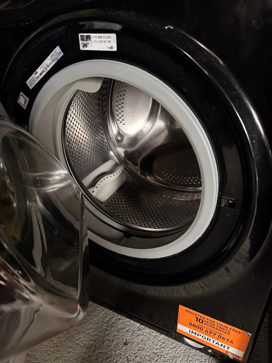 Hotpoint Washing Machine / Dryer - Image 3