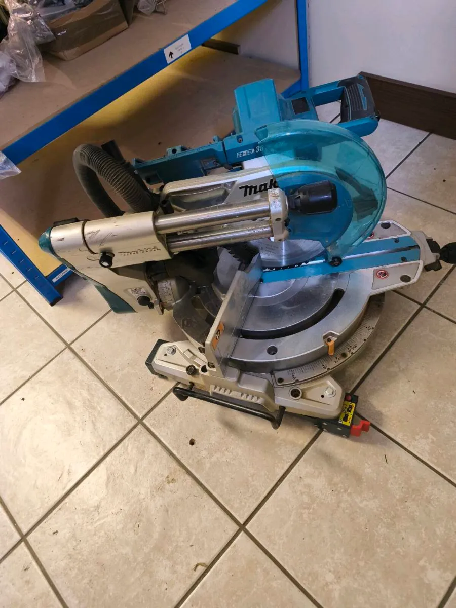 Makita mitre saw - Image 3
