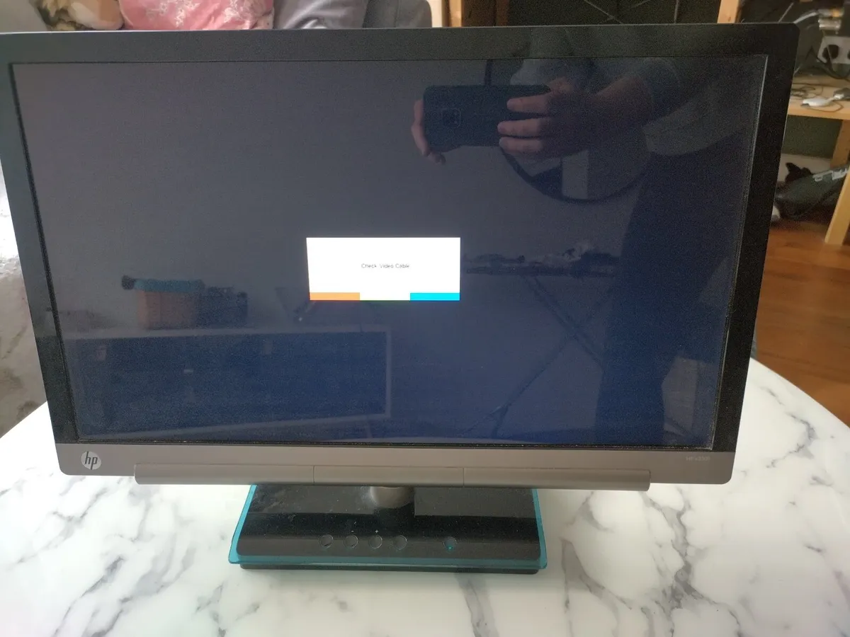 HP x2301 monitor - Image 2