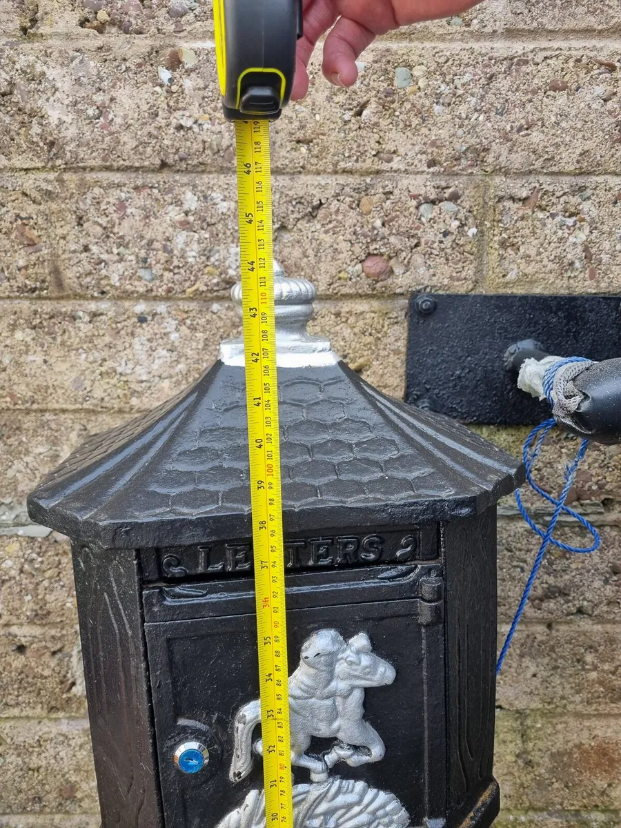 Vintage letterbox - Image 3