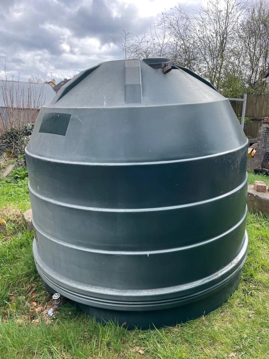 Oil tank beehive shape - Image 1