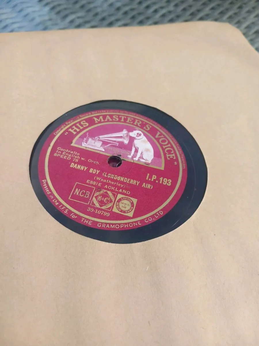 12 x His Master's Voice 33 records. D18 POST 7e - Image 4