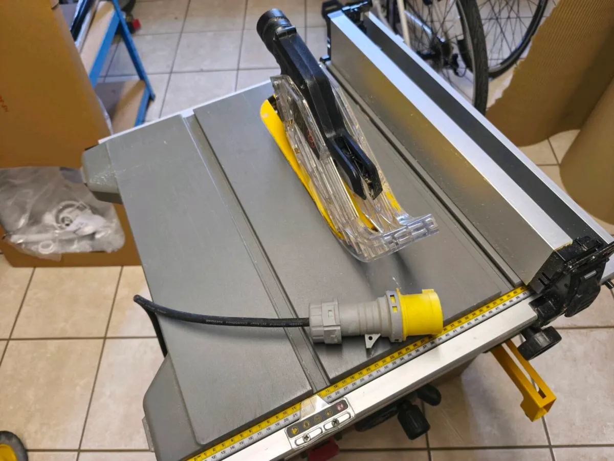 DeWalt table saw - Image 2